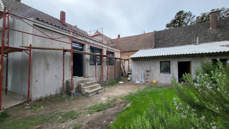 Einfamilienhaus mit Nebengebäude in Nickelsdorf