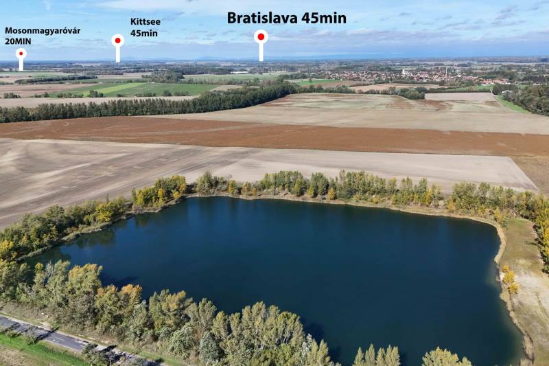 Bauträger aufgepasst: Bauland mit Teich 193.000 m2 in Hédervár