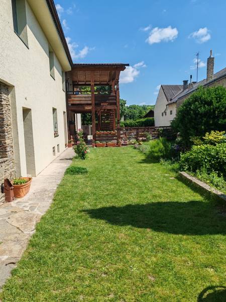 Haus mit 3 Wohnungseinheiten in Kittsee