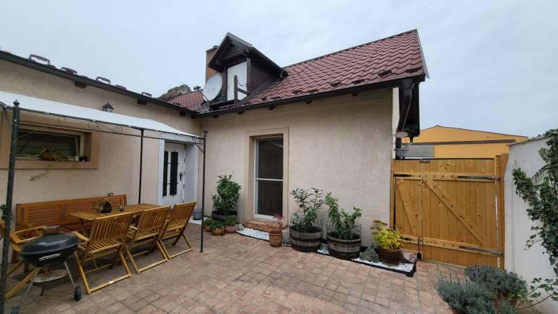 Saniertes Einfamilienhaus mit Terrasse in Kittsee