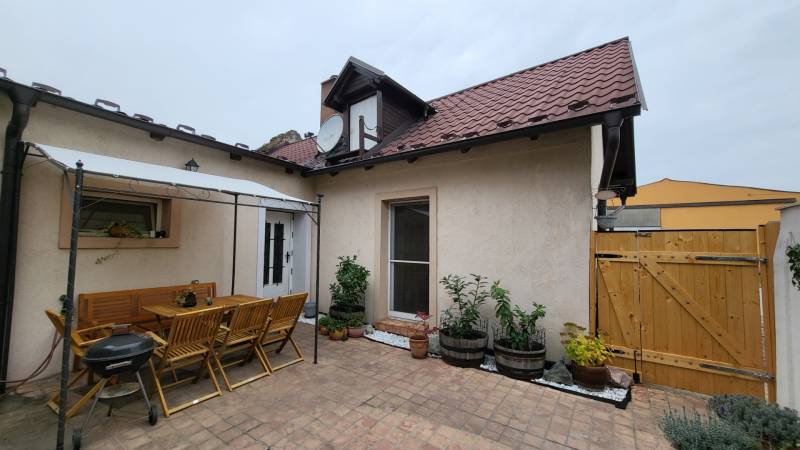 Saniertes Einfamilienhaus mit Terrasse in Kittsee