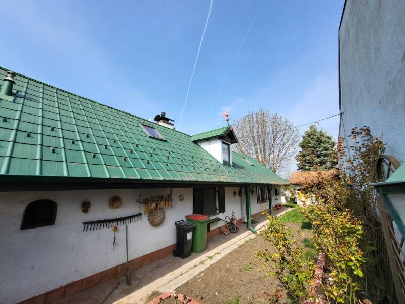 Gepflegtes Einfamilienhaus mit großem Garten und Sauna
